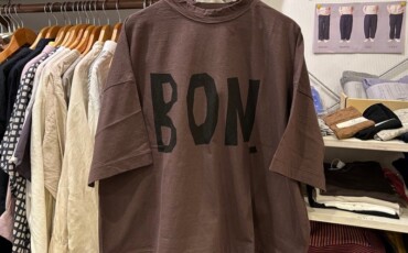 新作！tumugu:［ツムグ］ラフィ天竺プリントTシャツ