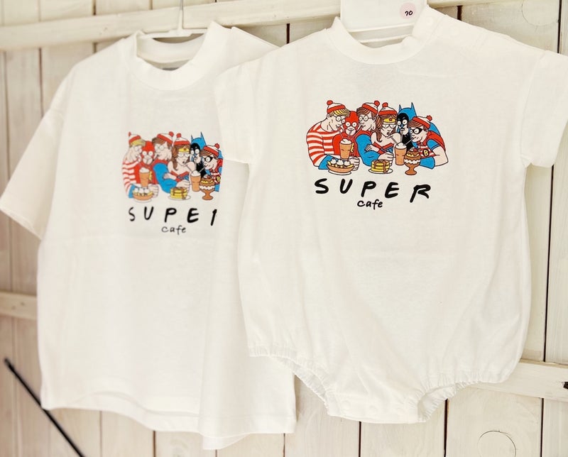 ワクワクするパロディグラフィックT＆ベビーボディ